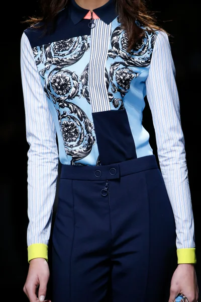 Look 9